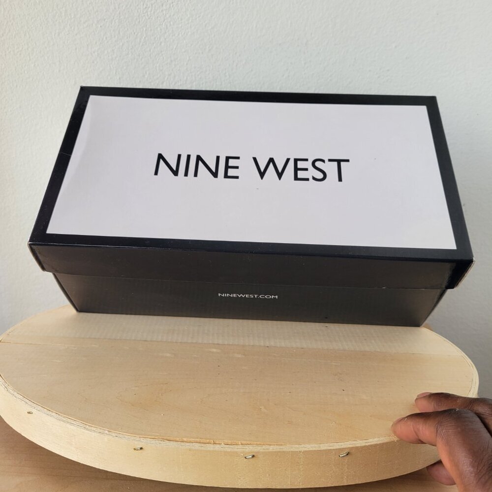 Nine West Black Synthetic Women's Loafers (Size 8½) - Picture 12 of 13